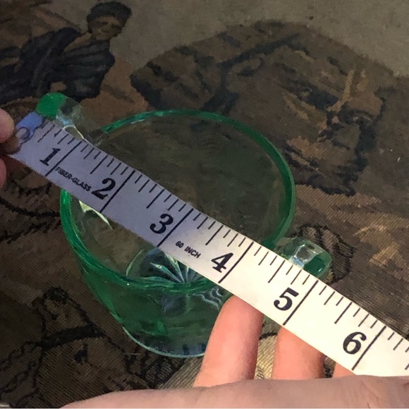 Vintage Vaseline Or Uranium Sugar Bowl Depression Glass - Picture 5 of 10